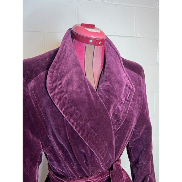 Velvet coat robe open front sash belt maroon wine  1970s - Picture 3 of 11
